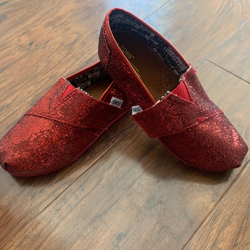 Girl TOMS Red Sequins